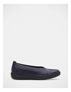Brinkleyskyair Shoes in Navy