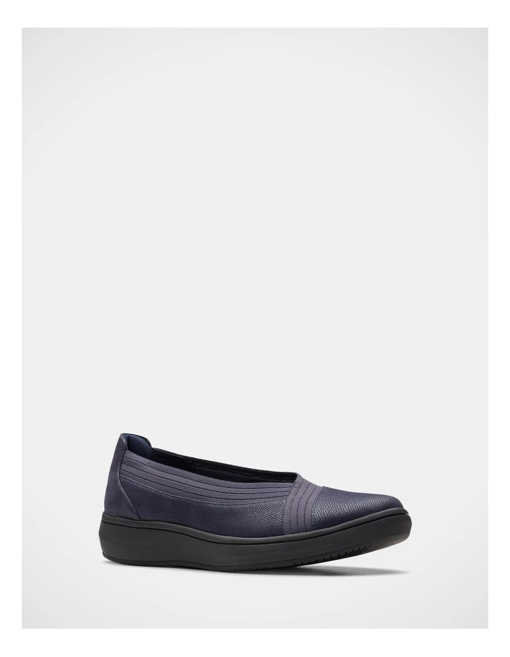 Brinkleyskyair Shoes in Navy image 2