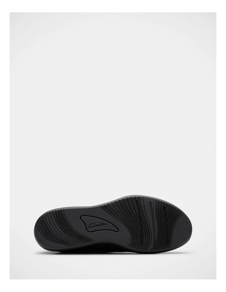 Brinkleyskyair Shoes in Navy image 4