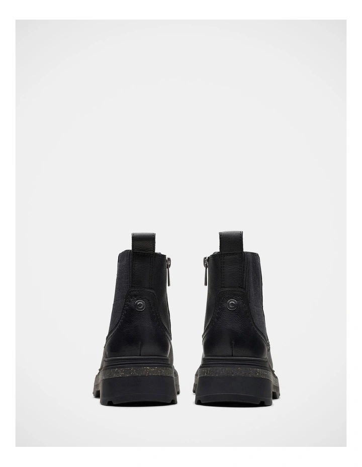 Hencroft Step Boots in Black image 4