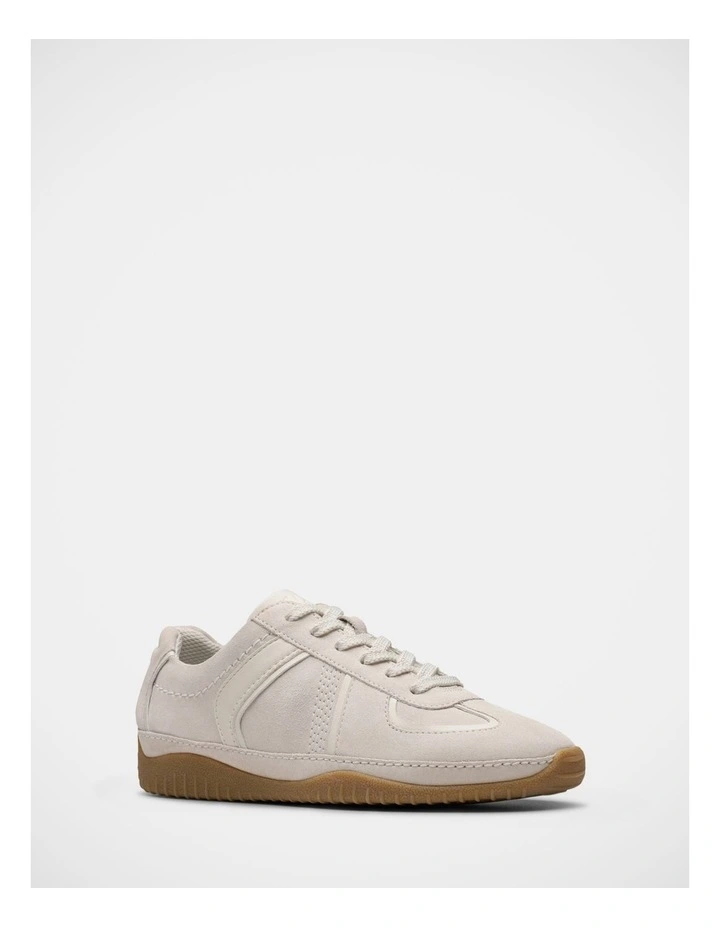 Meridor Lo Sneakers in Off White image 2