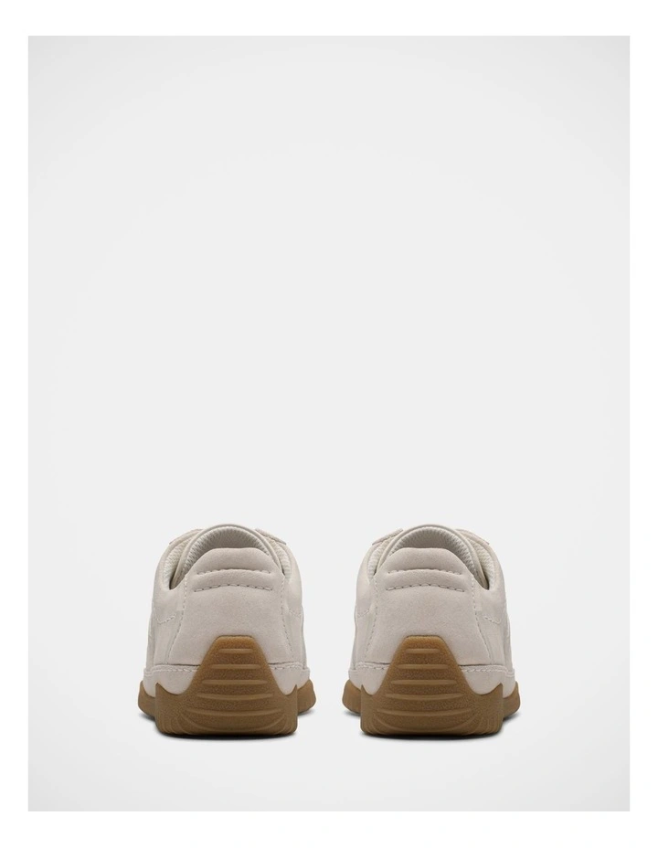Meridor Lo Sneakers in Off White image 5