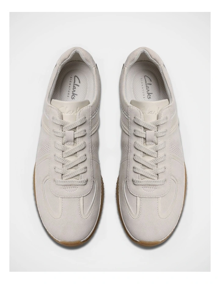 Meridor Lo Sneakers in Off White image 6