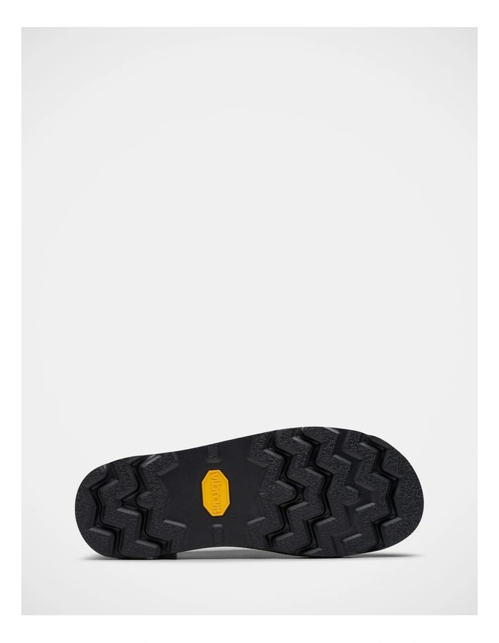 Desert Trek Gore-Tex in Black image 3