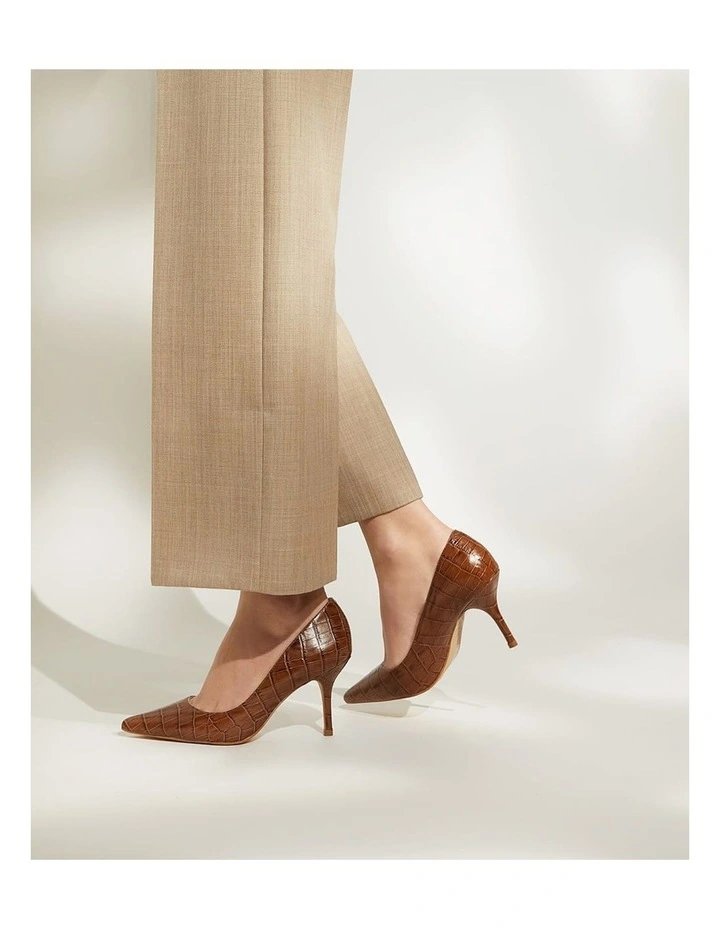 Bold Pump in Tan image 2