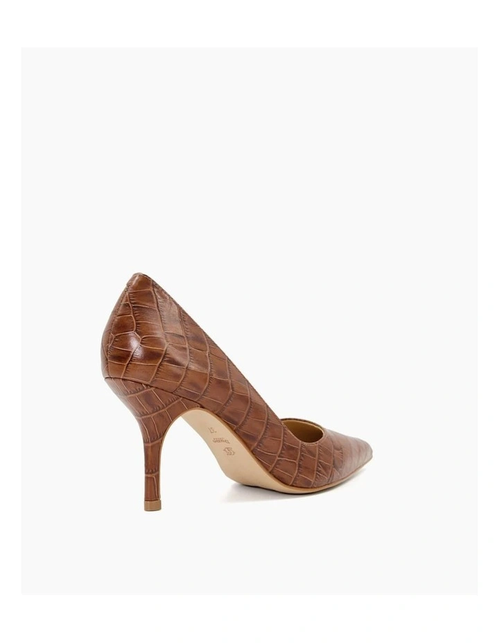 Bold Pump in Tan image 6