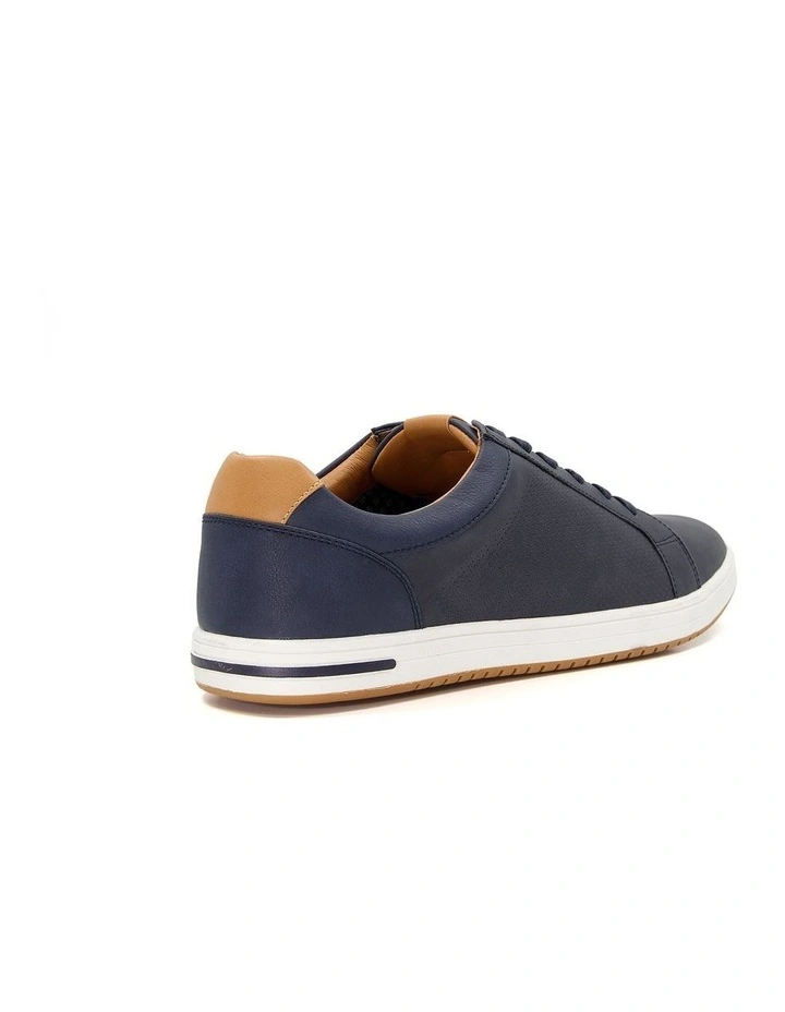 Tezzy Sneaker in Navy image 4