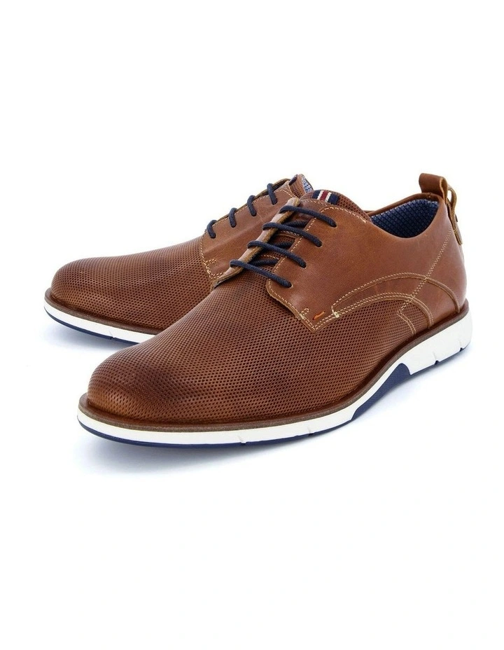 Balad Lace-Up Shoes in Tan image 3