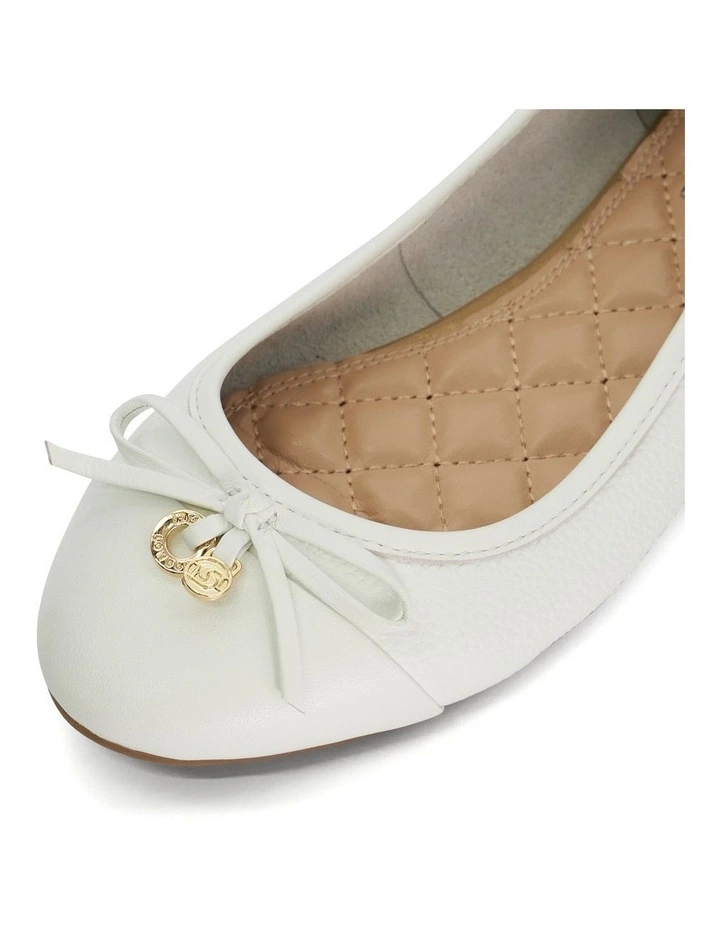Hallo Ballet Flat in White image 3