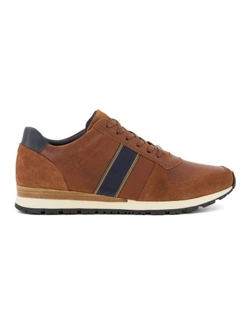 Treck Casual Sneaker in Tan