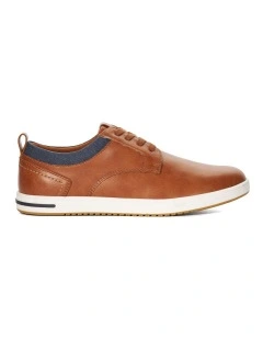 Travels Sneaker in Tan