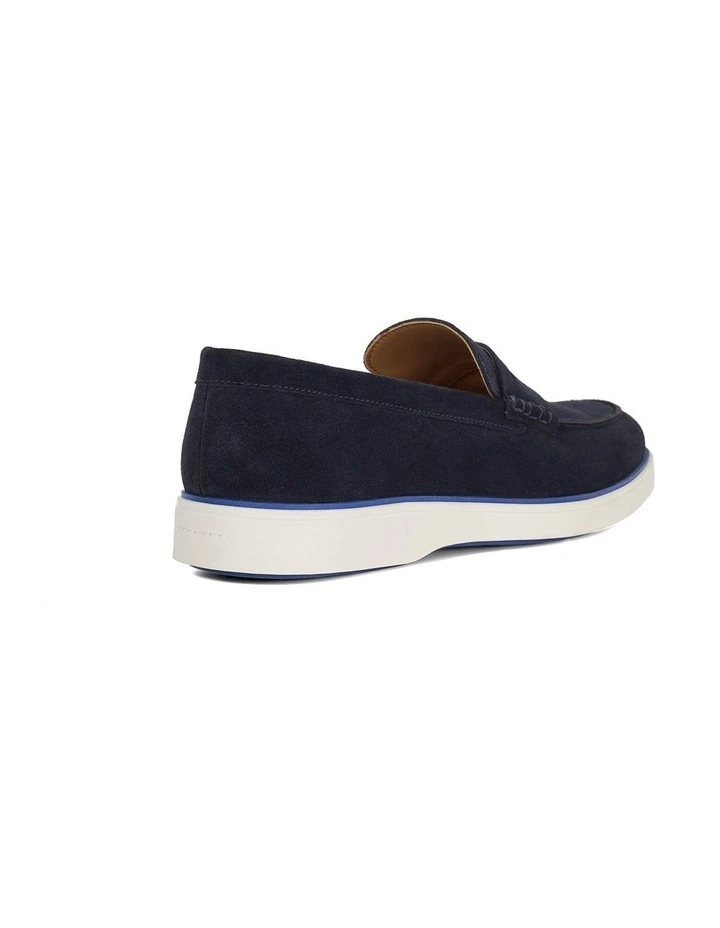 Buntis Loafer Shoes in Navy image 4