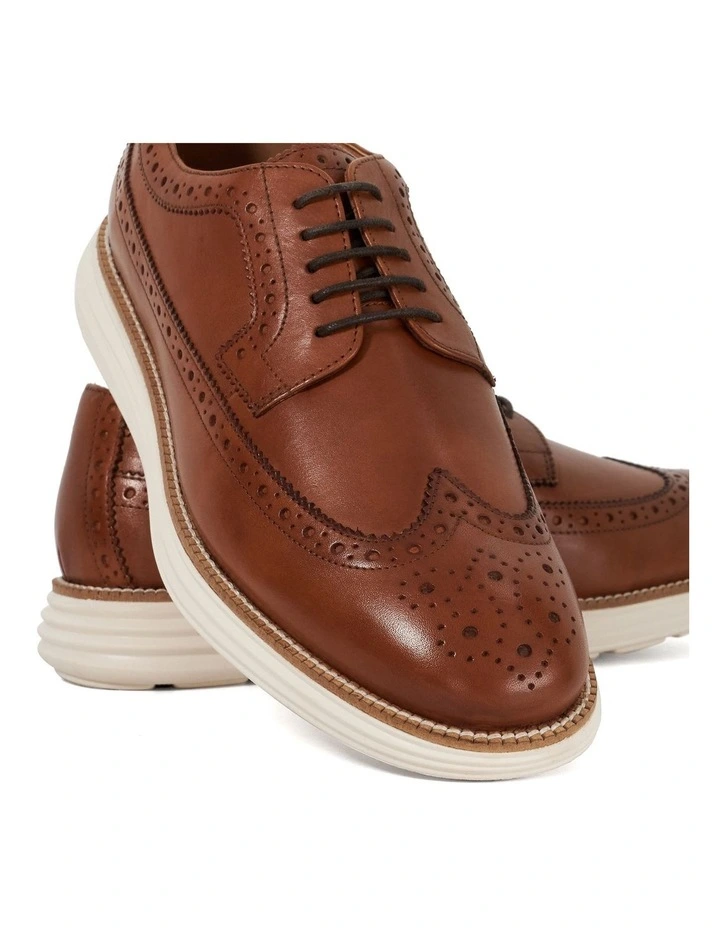 Bodhis Lace Up in Tan image 5