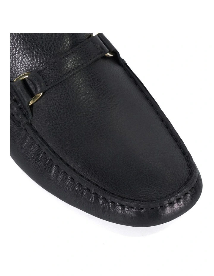 Broadestt Loafer in Black image 5