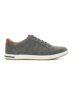 Tezzy Trainer in Grey