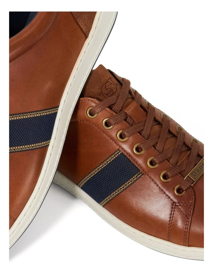 Trint Trainer in Tan image 5