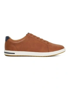 Tezzy Trainer in Tan