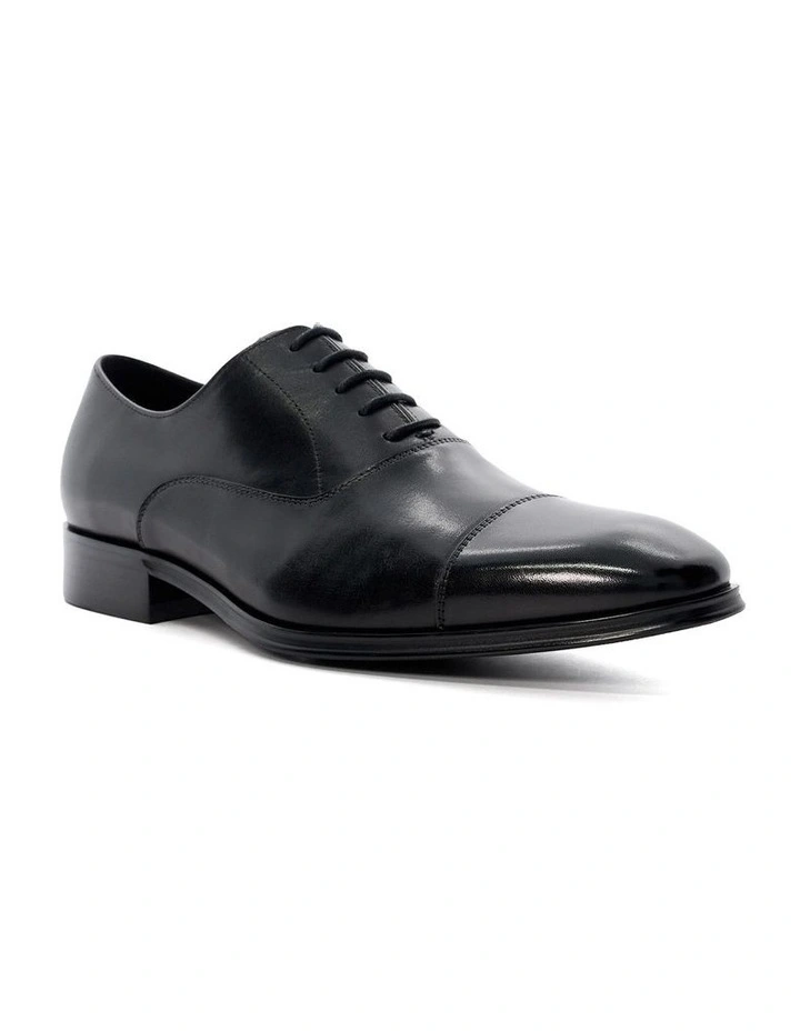 Solver Oxford Shoes in Black image 2