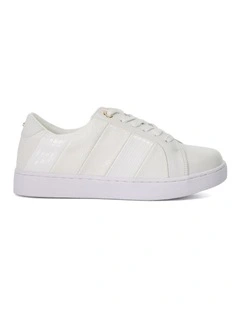 Eilans Trainers In White