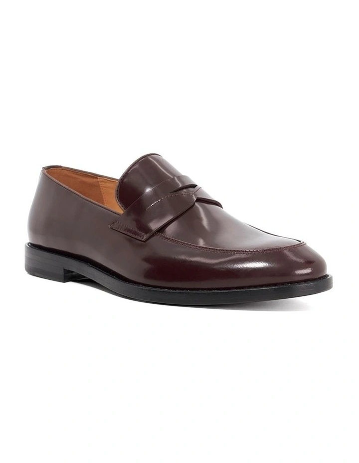 Surrey Loafer in Bordo image 3