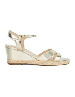 Kindal Wedge in Gold