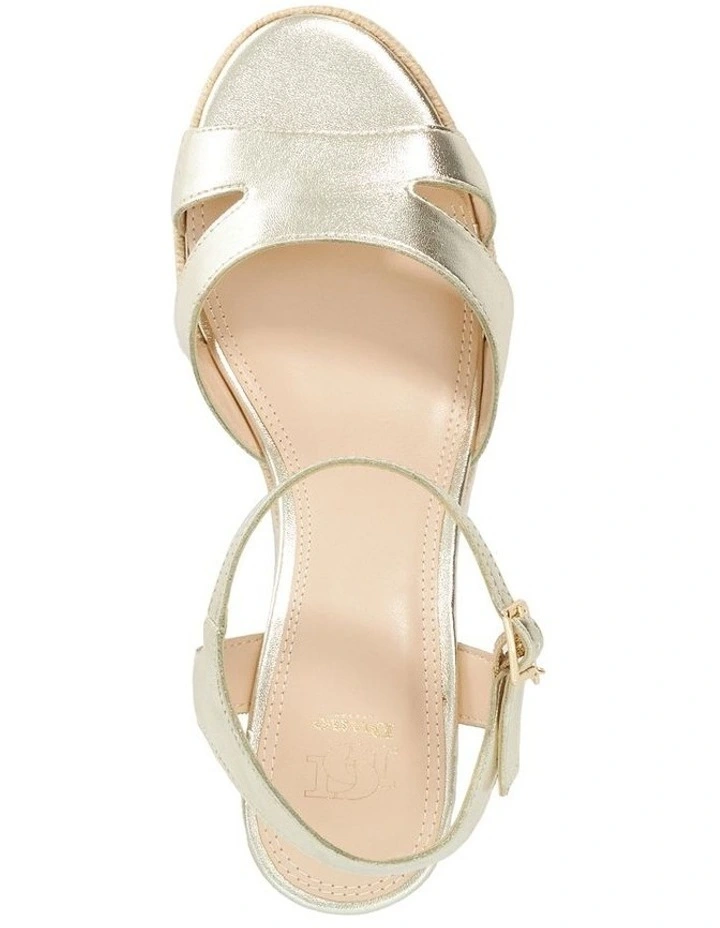 Kindal Wedge in Gold image 3