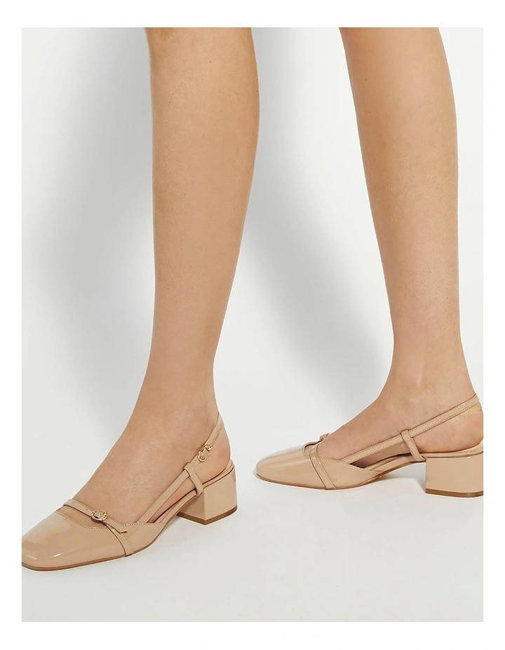 Definition Slingback Pump in Camel image 2