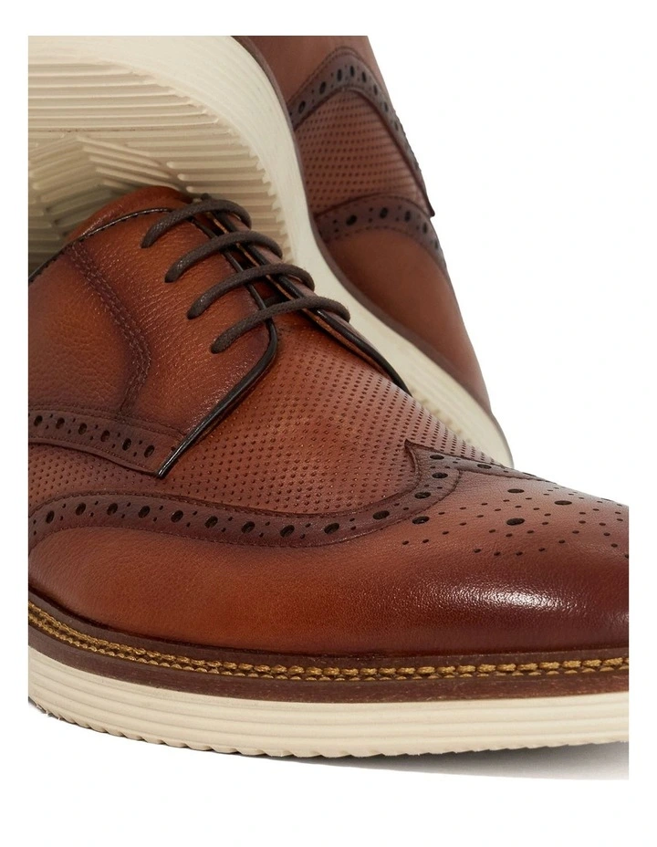 Benidictus Lace Up Shoes in Tan image 6