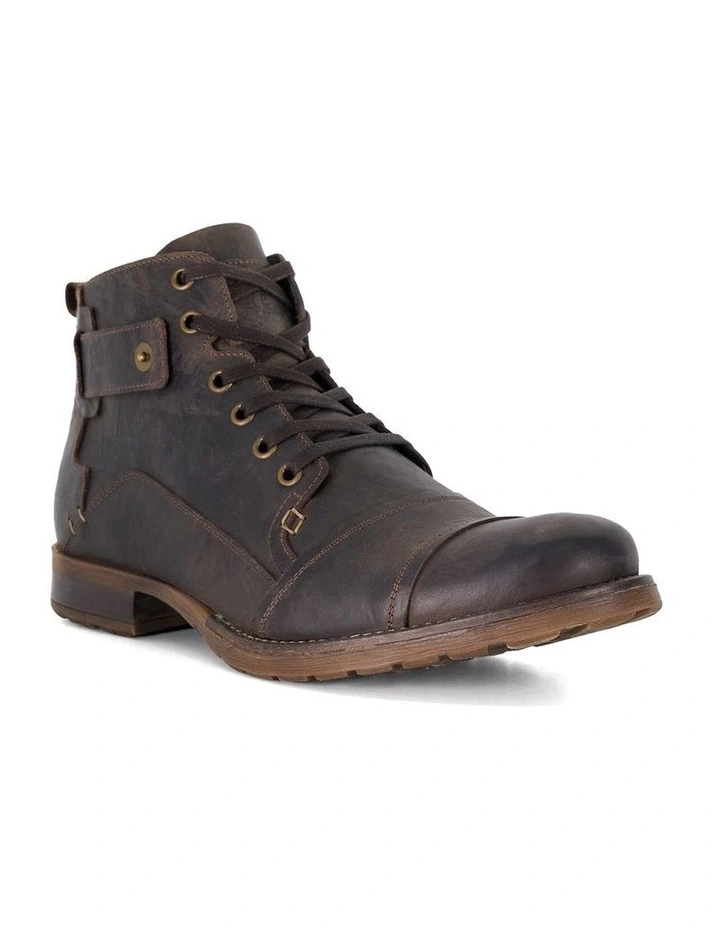 Simon Boot In Brown image 3
