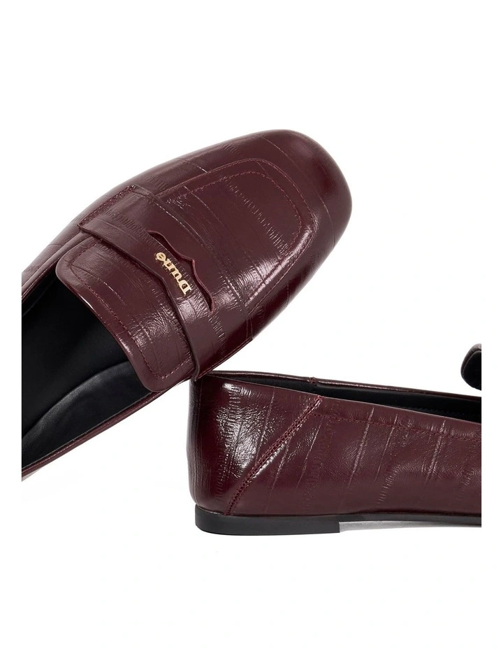 Glances Loafer in Burgundy image 5