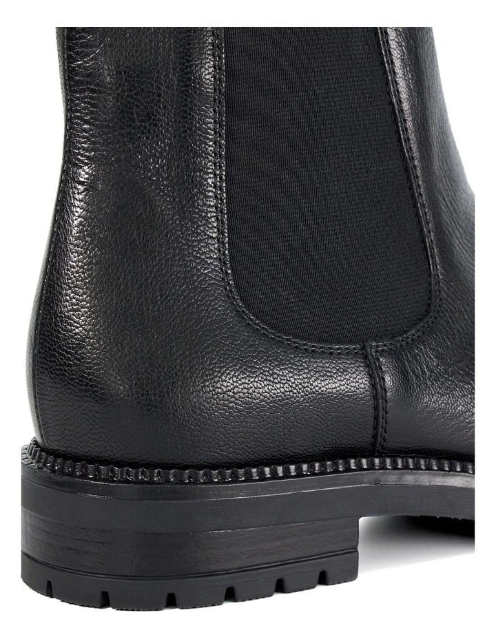Poema Chelsea Boot in Black image 7