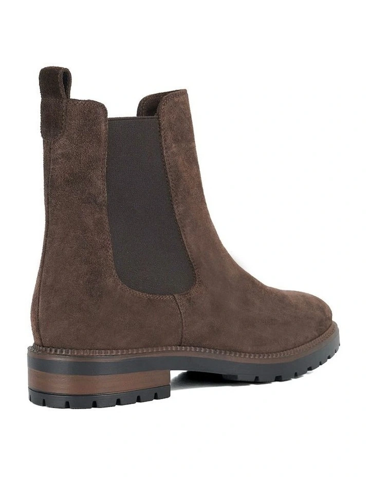 Poema Chelsea Boot in Brown image 5