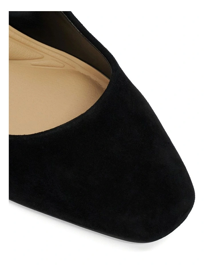 Arriving Mid Block Heel in Black image 6