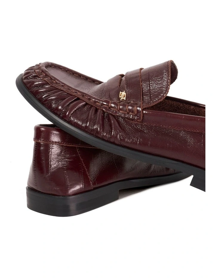 Grisella Flat in Burgundy image 6