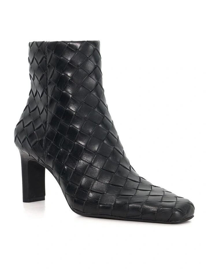 Occur Boot in Black image 2