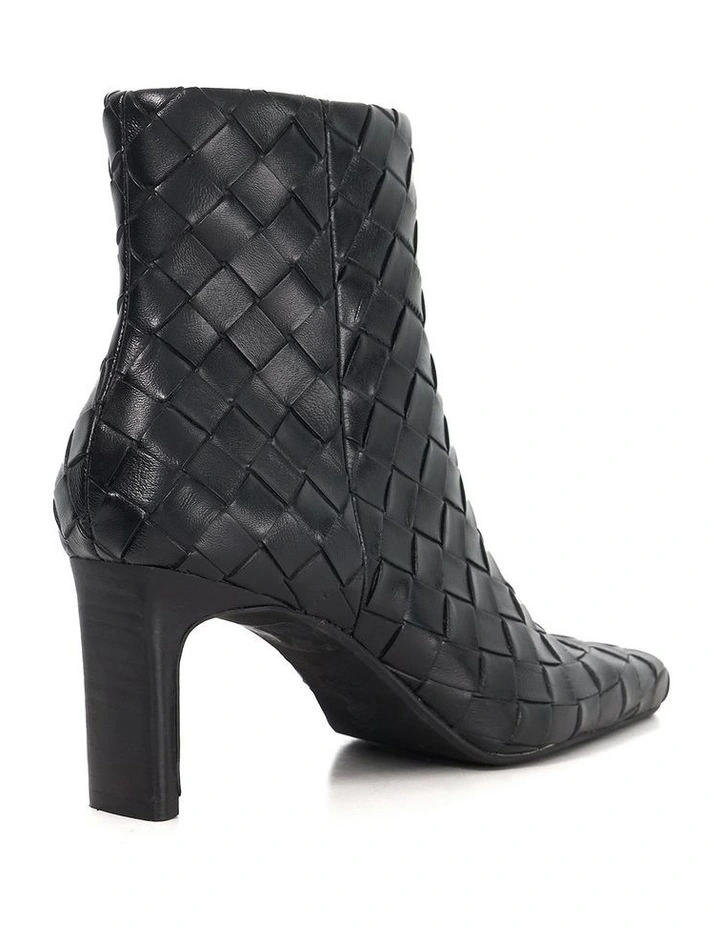 Occur Boot in Black image 4