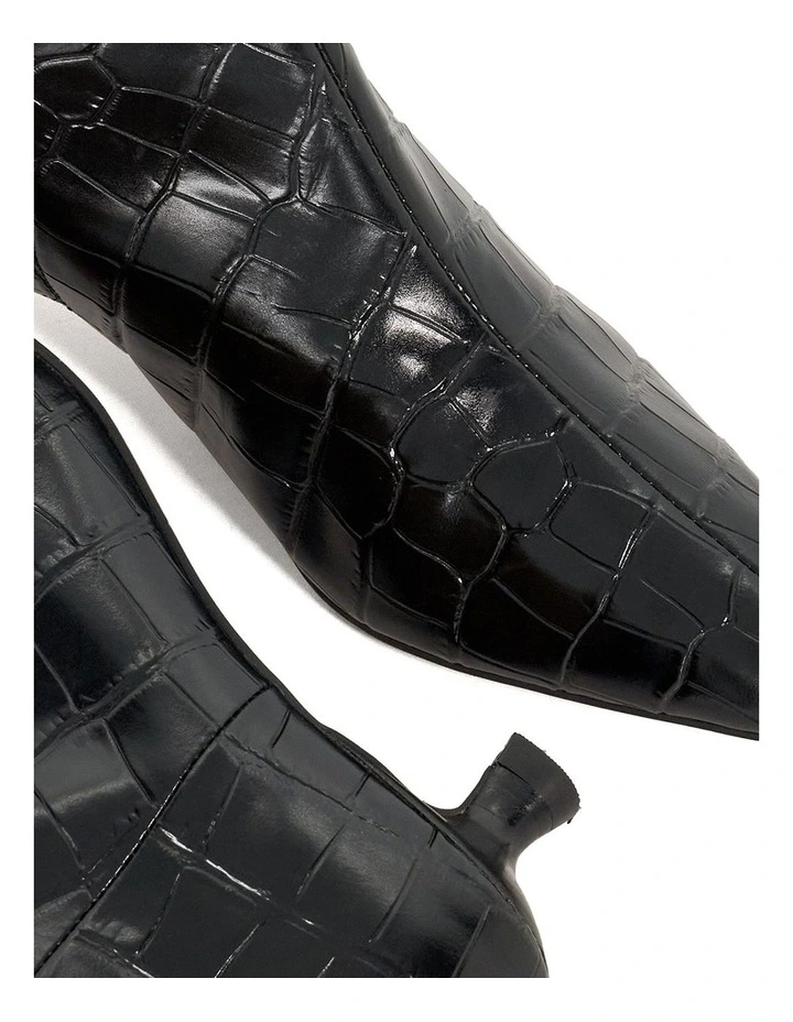 Odore Chisel Toe Ankle Boot in Black image 6