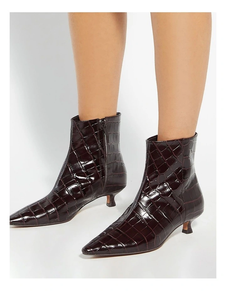 Odore Chisel Toe Ankle Boot in Brown image 2