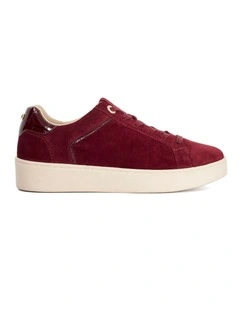 Elli Flatform Shoe In Burgundy