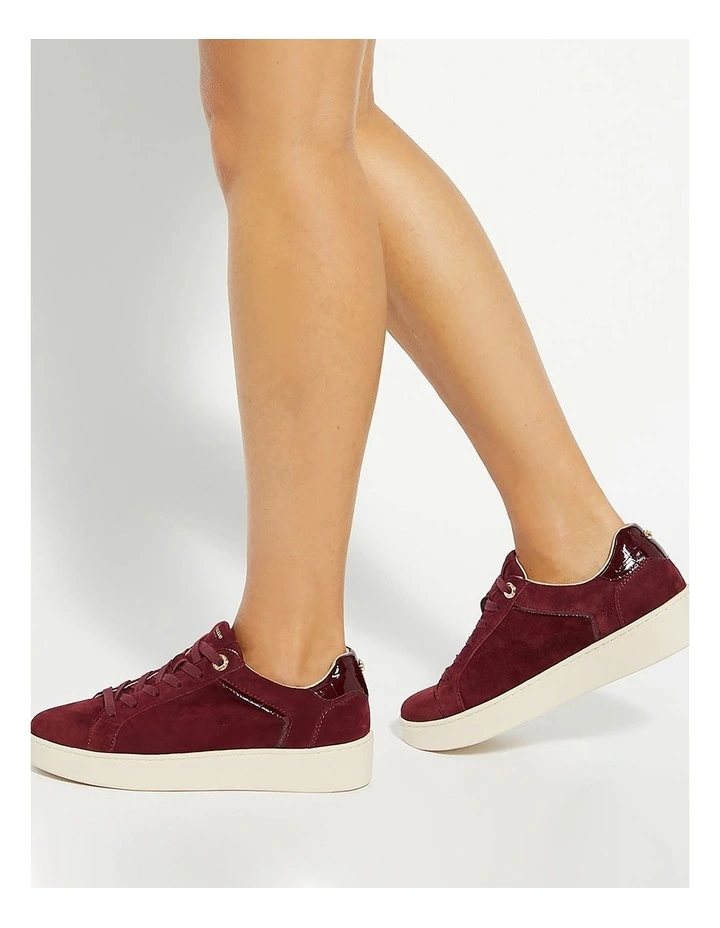 Elli Flatform Shoe In Burgundy image 2