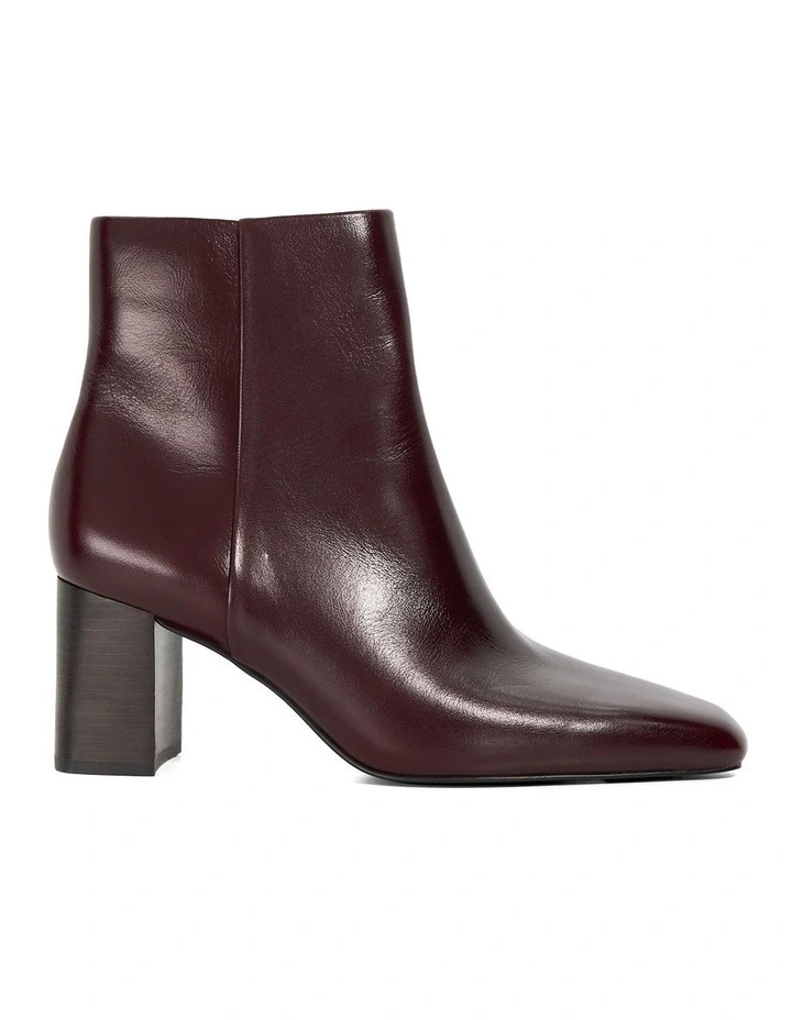 Panamas Ankle Boots in Burgundy image 1