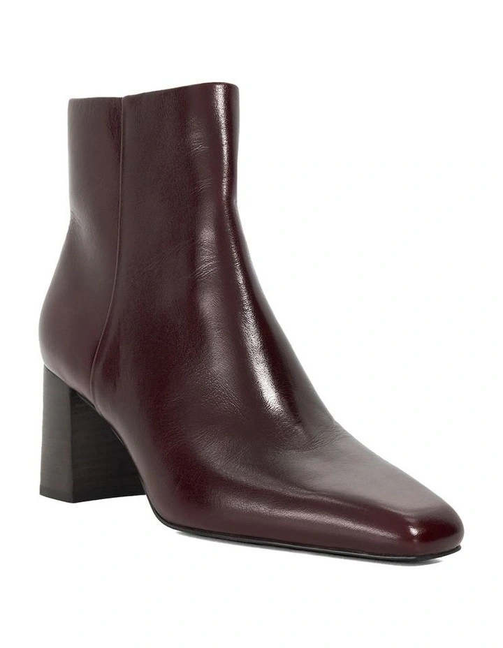 Panamas Ankle Boots in Burgundy image 2
