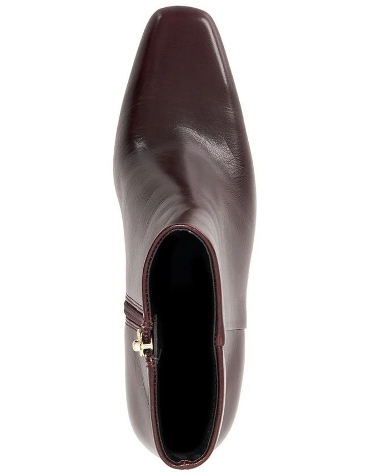 Panamas Ankle Boots in Burgundy image 3