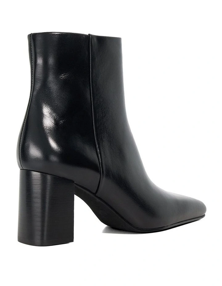 Panamas Ankle Boots in Black image 4