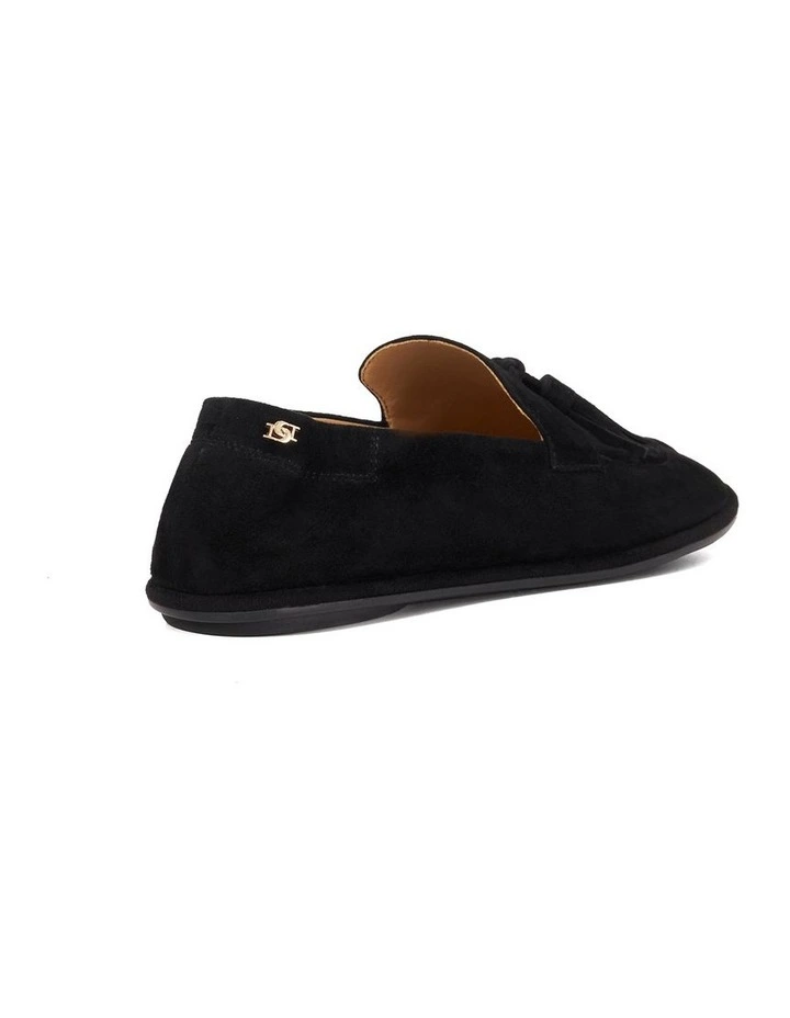Grounding Tassel Loafer in Black image 5