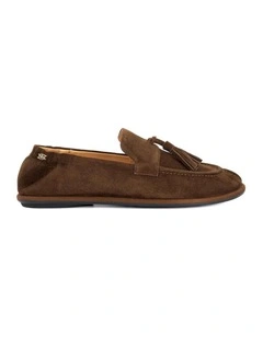 Grounding Tassel Loafer in Brown