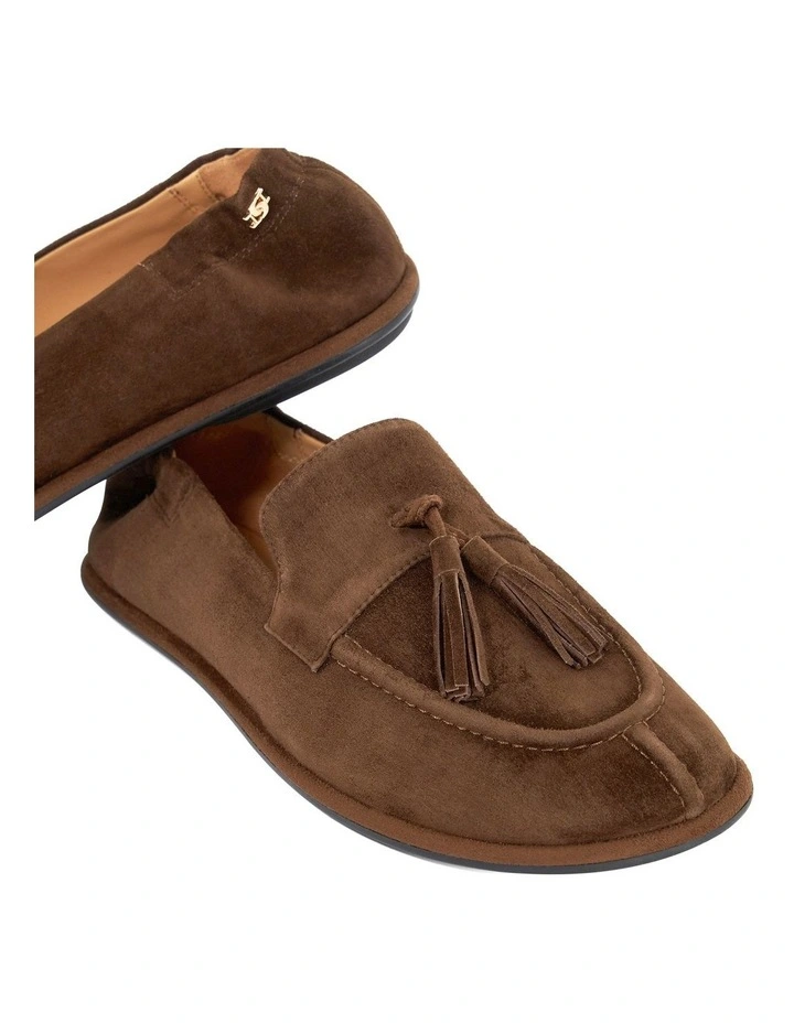 Grounding Tassel Loafer in Brown image 6