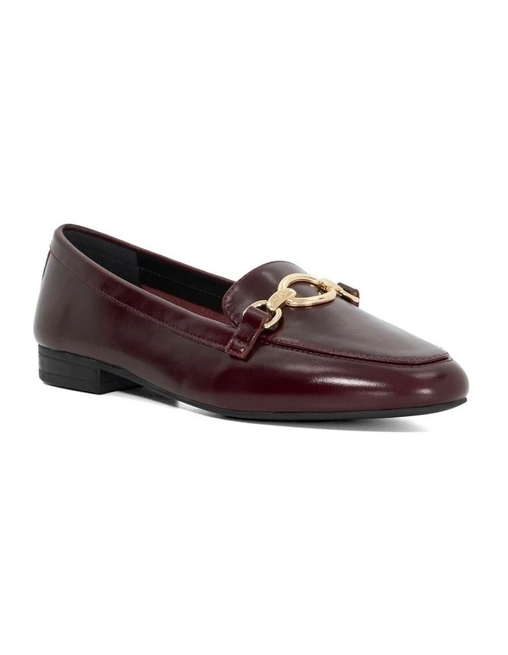 Gladia Loafer in Burgundy image 2