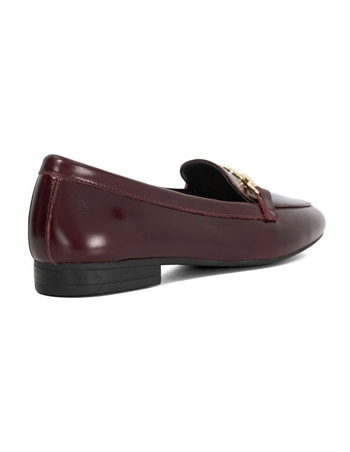 Gladia Loafer in Burgundy image 4