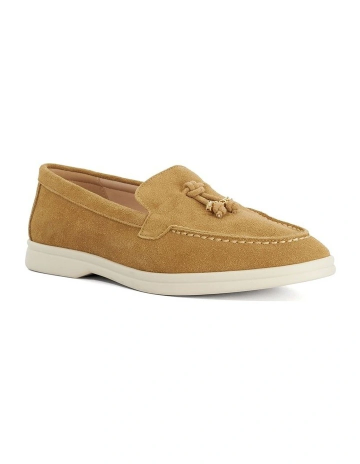 Gasil Loafer In Camel image 2